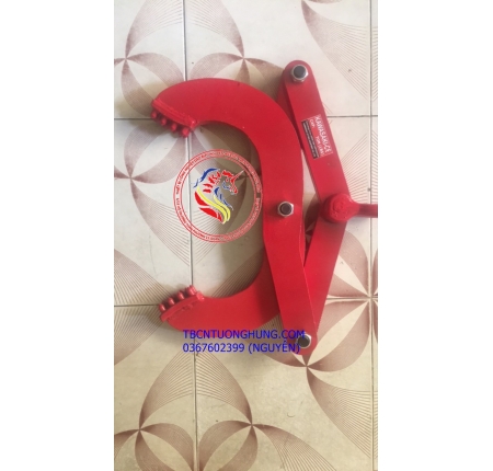 Kẹp pallet gỗ 2 tấn kawasaki