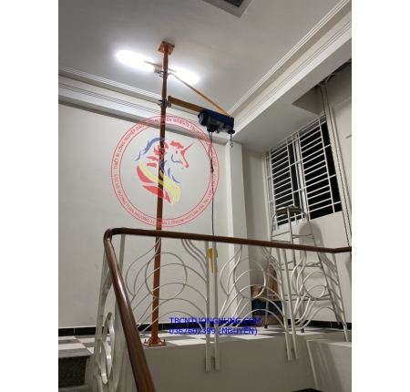 Khung cẩu xoay tời điện mini Pa gia đình 500kg 180 độ