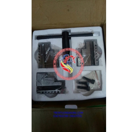 MÂM CẶP (XOAY) MÁY TIỆN 4 CHẤU TAIWAN EM-CNT