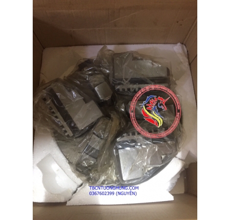 MÂM CẶP (XOAY) MÁY TIỆN 4 CHẤU TAIWAN EM-CNT